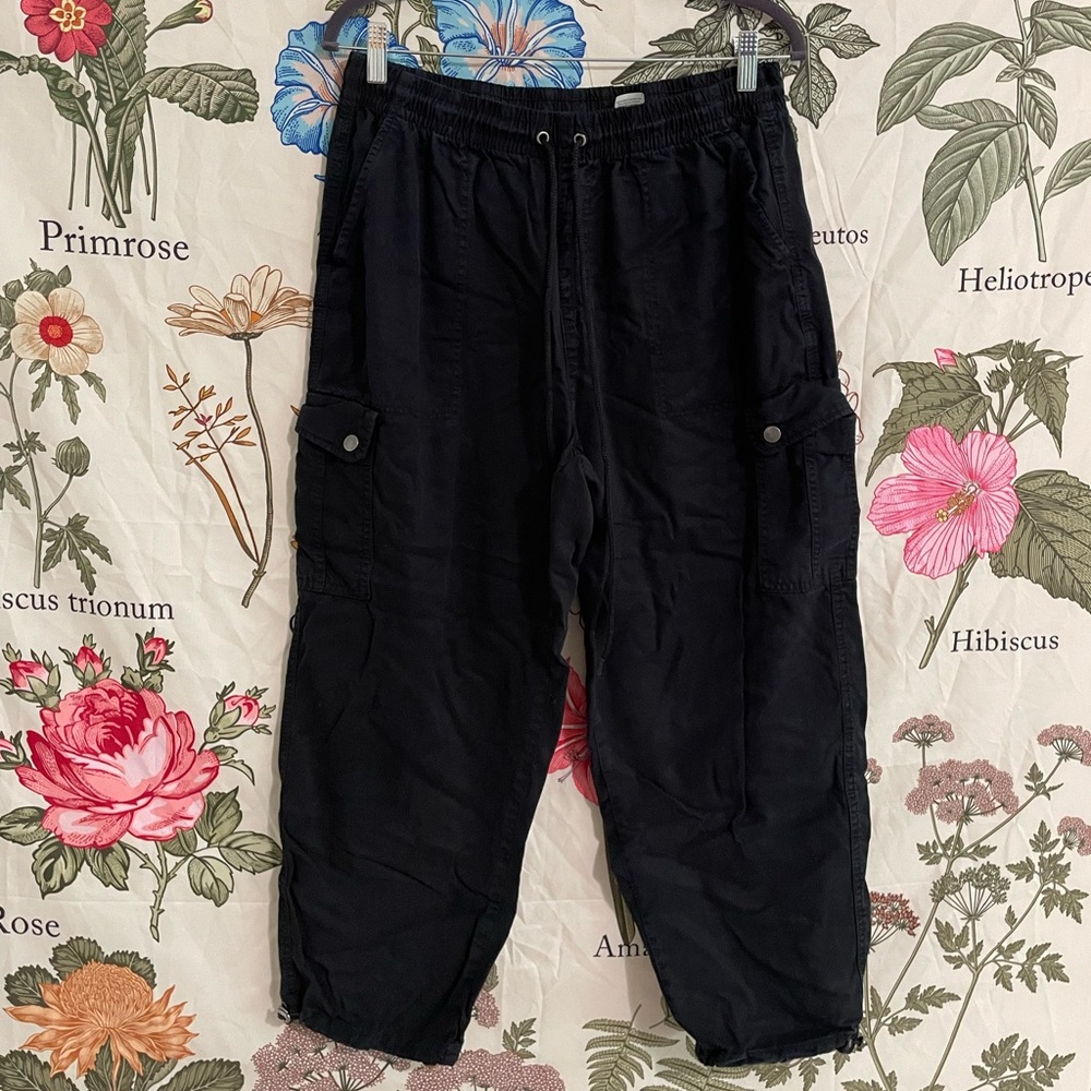 Time and Tru Black drawstring Cargo Pants